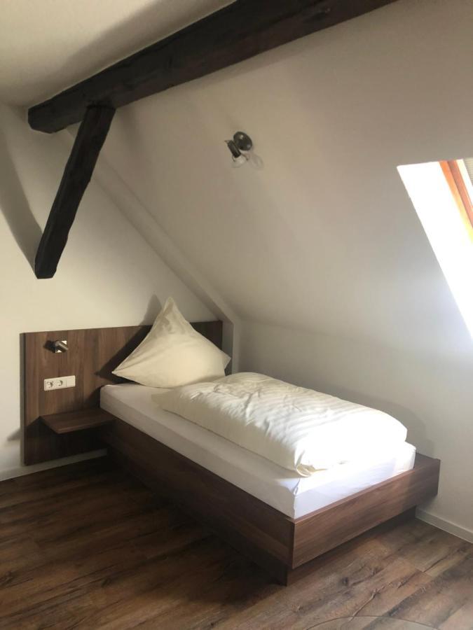 Landgasthof-Hotel Zur Linde Großenlüder Екстериор снимка