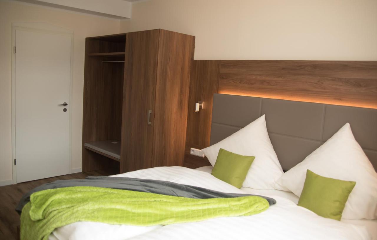 Landgasthof-Hotel Zur Linde Großenlüder Екстериор снимка
