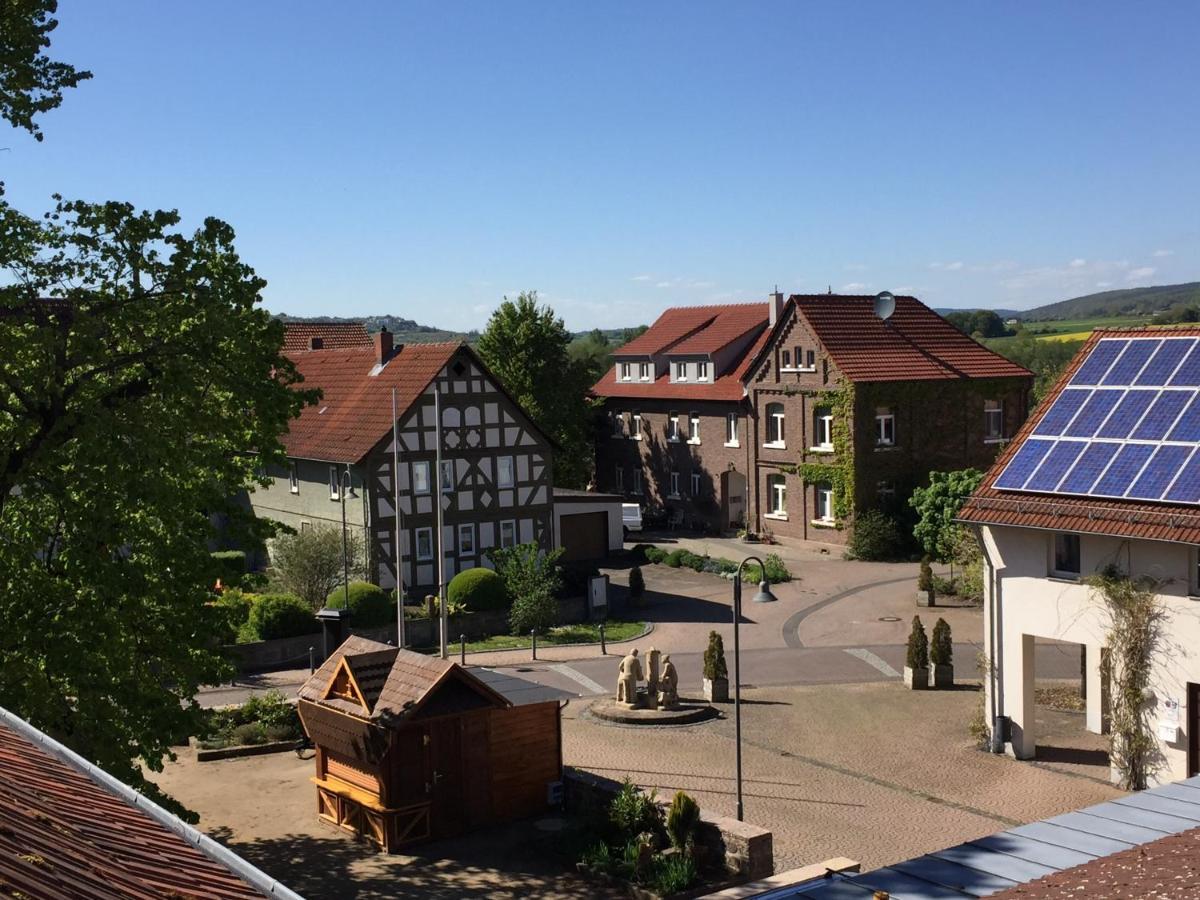 Landgasthof-Hotel Zur Linde Großenlüder Екстериор снимка